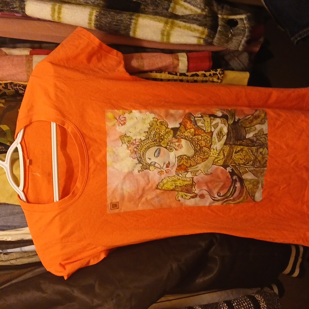 Juniors Large shirt